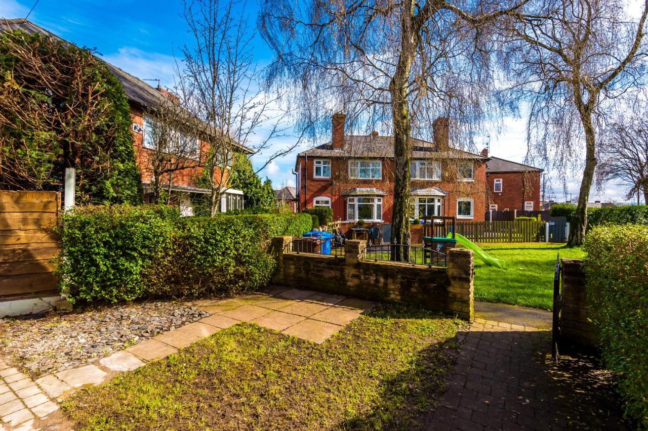 Nice Three Bedroom House In Manchester Esterno foto